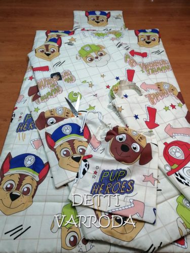 Mancs a szuper kutyus (krém alapon) - Ovis ágynemű garnitúra hozzá illő derékaljjal és vállfás oviszsákkal és tornazsákkal és ágyneműtartó zsákkal