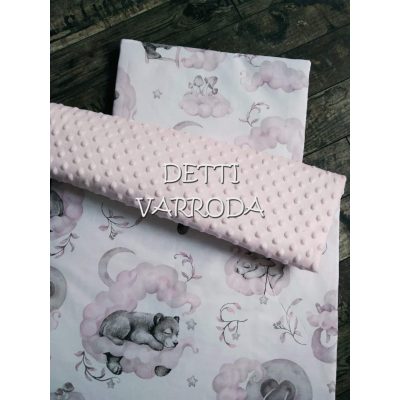   Alvó állatkák felhőn - Minky babaágyneműk 2 részes (Paplan és párna)